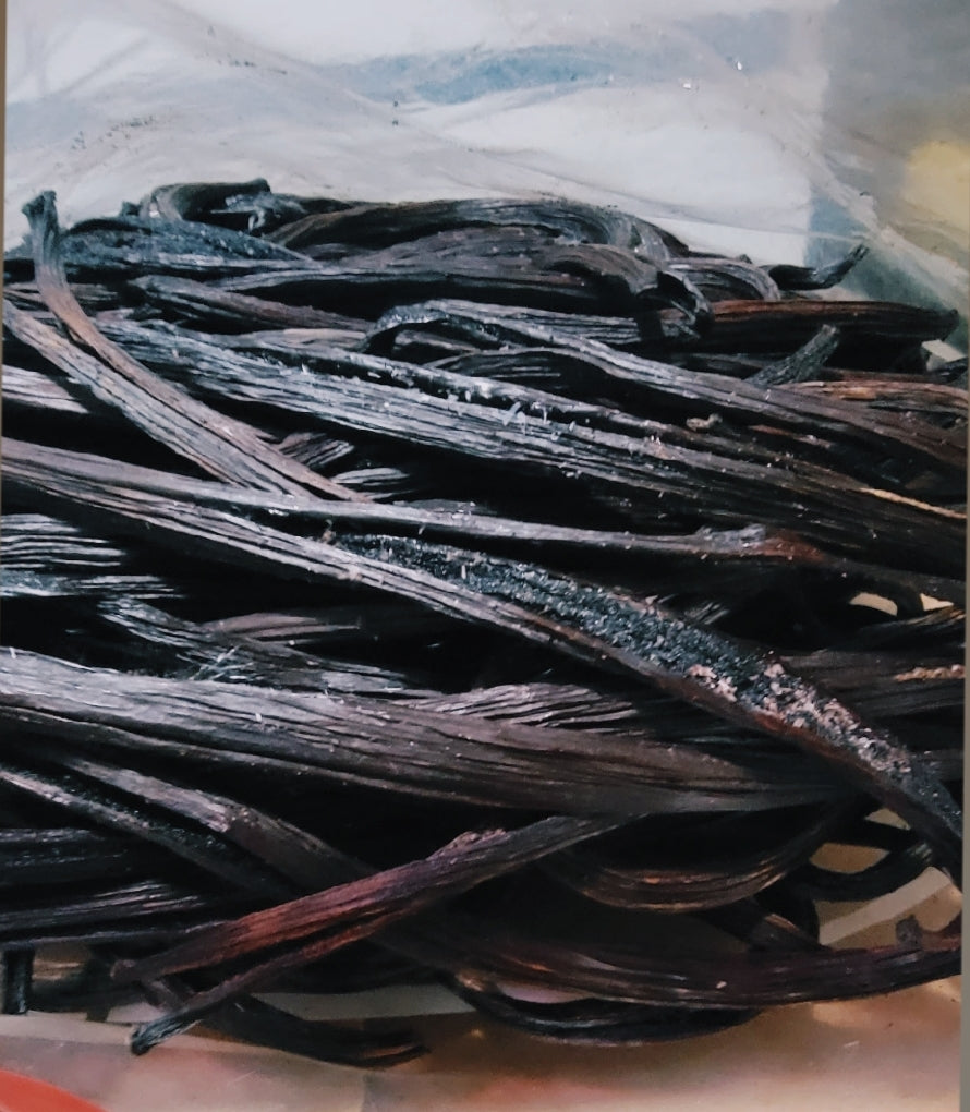 16 oz Extract Grade Hawaiian Laie Vanilla beans
